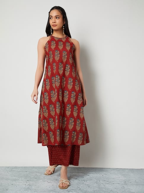 Melange by Lifestyle Red Cotton Printed Kurta With Palazzo-picture-17