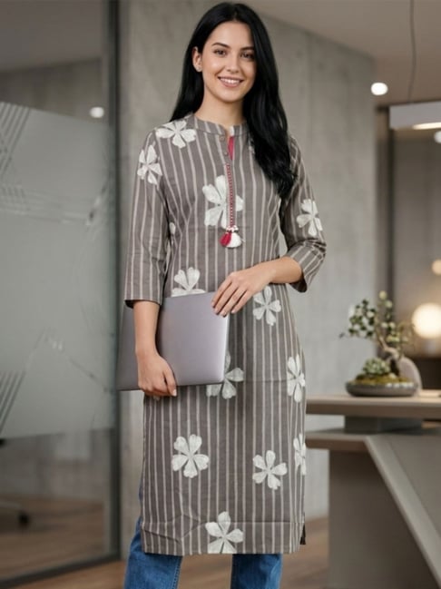Varanga Grey Floral Kurta-picture-12