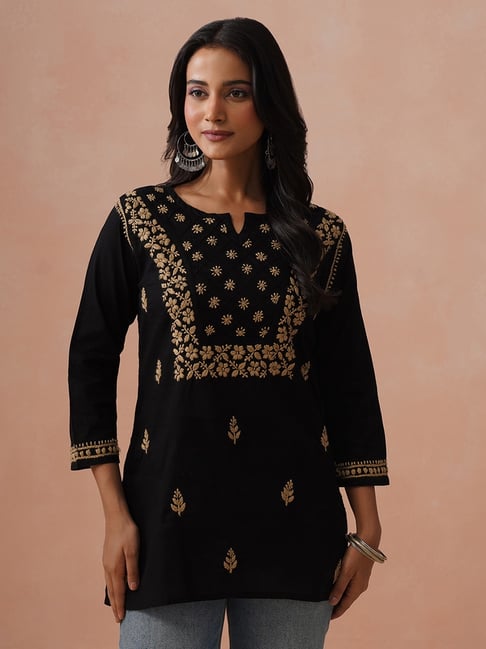 house of chikankari Chikankari Embroidered Straight Womens Short Kurta - Black-picture-41