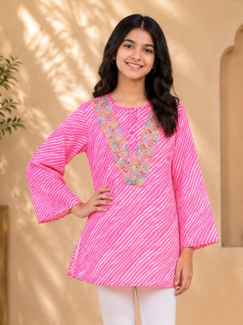Kiddopanti Hot Pink Regular Fit Embroidered Kurta-picture-44