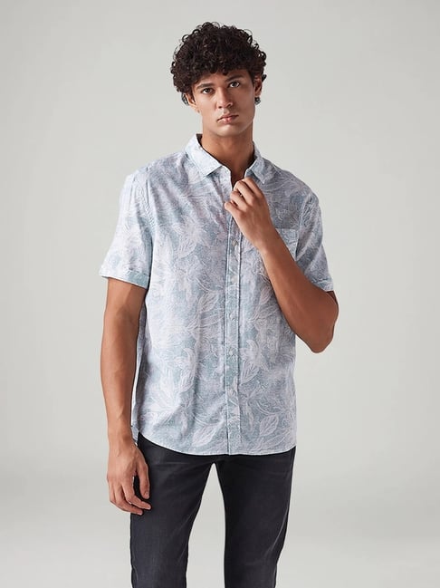 Levi's Men's Light Blue Slim Fit Printed Shirt-picture-24