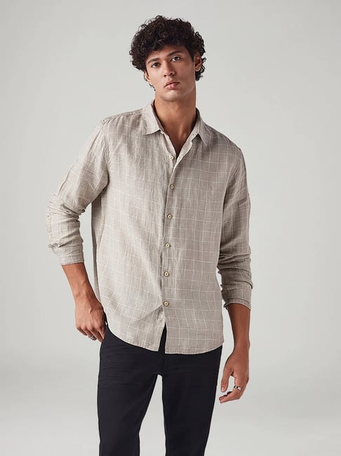 Levi's Men's Beige Slim Fit Checked Linen Shirt-picture-13