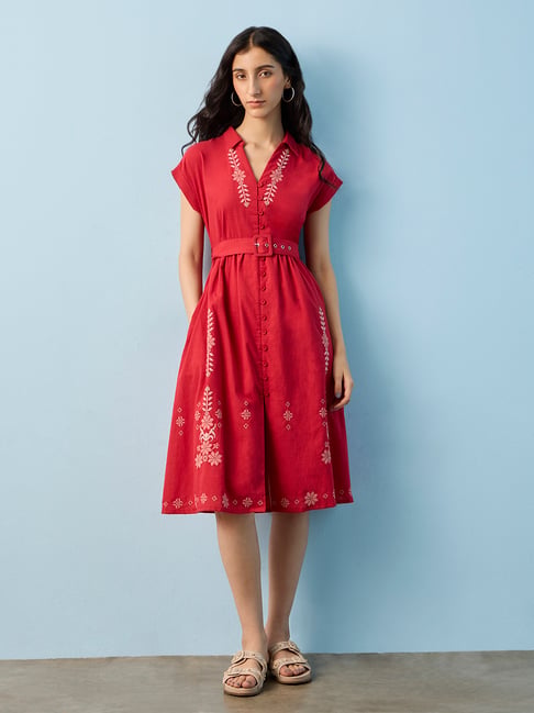 sabyasachi designer dresses BRIDAL COUTURE 2024 Elegant onion color designer salwar suit made with kasturi silk fabrics and intricate designs and fancy collection Latest Sabyasachi Designer Dress Collections