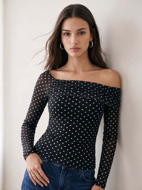 Outzidr Women's Black Slim Fit Polka Dots Top