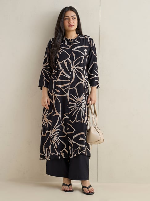 Diza by Westside Black Floral Printed A-Line Kurta-picture-13