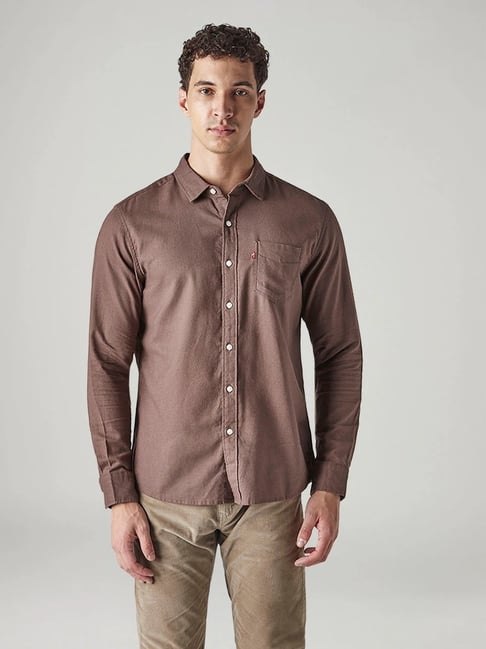 Levi's Men's Solid Slim Fit Oxford Shirt-picture-24