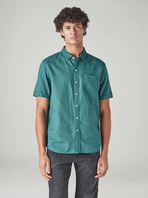 Levi's Men's Solid Slim Fit Shirt-picture-40