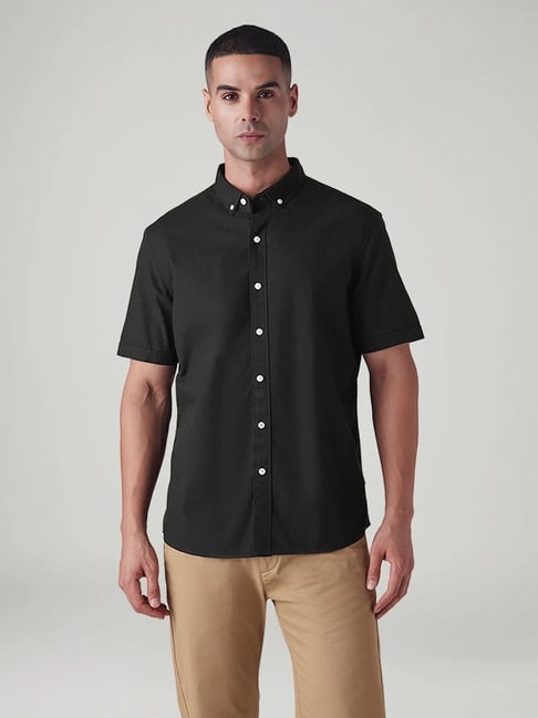 Levi's Men's Solid Slim Fit Poplin Shirt-picture-37