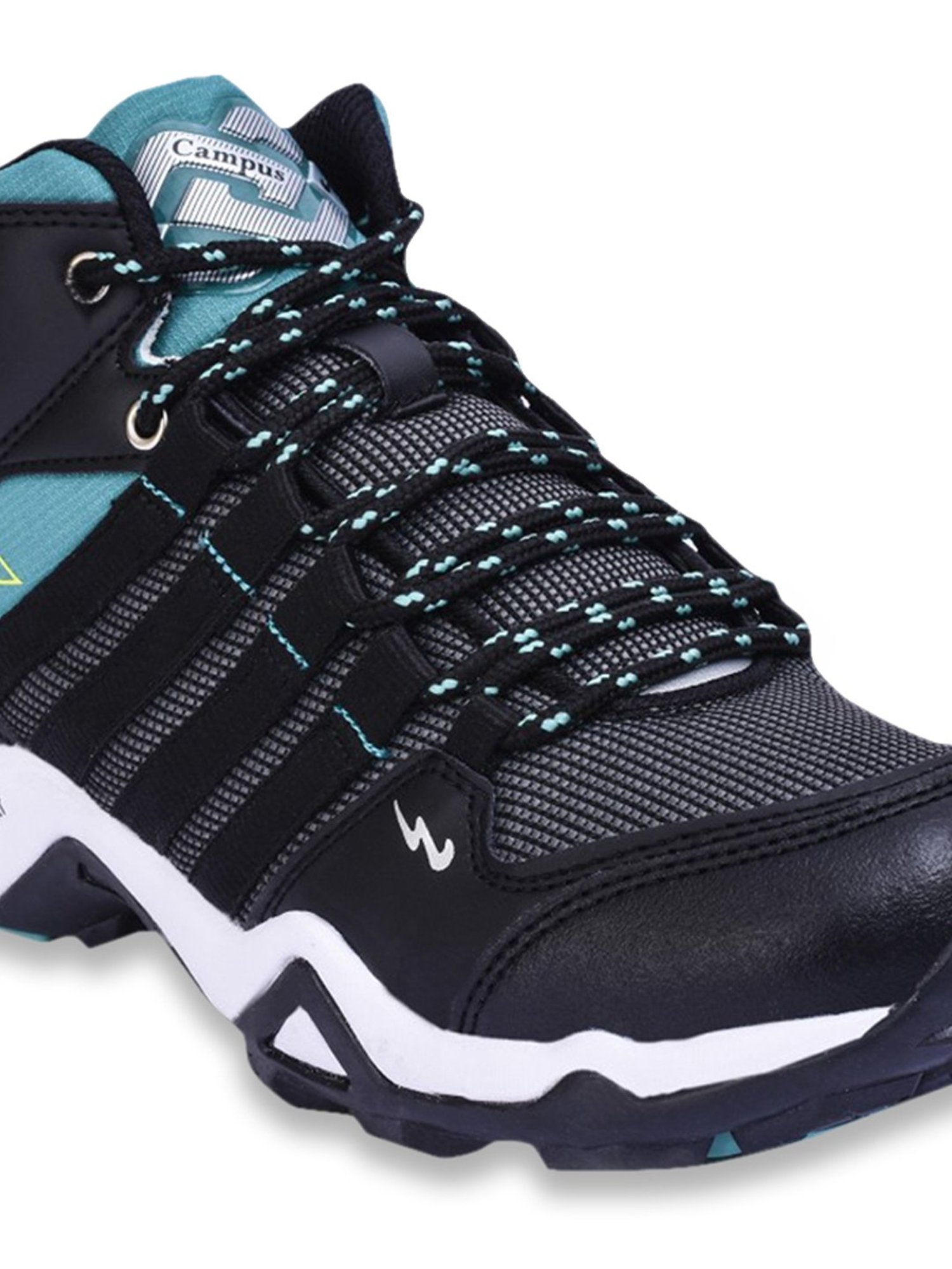 campus trekking shoes online