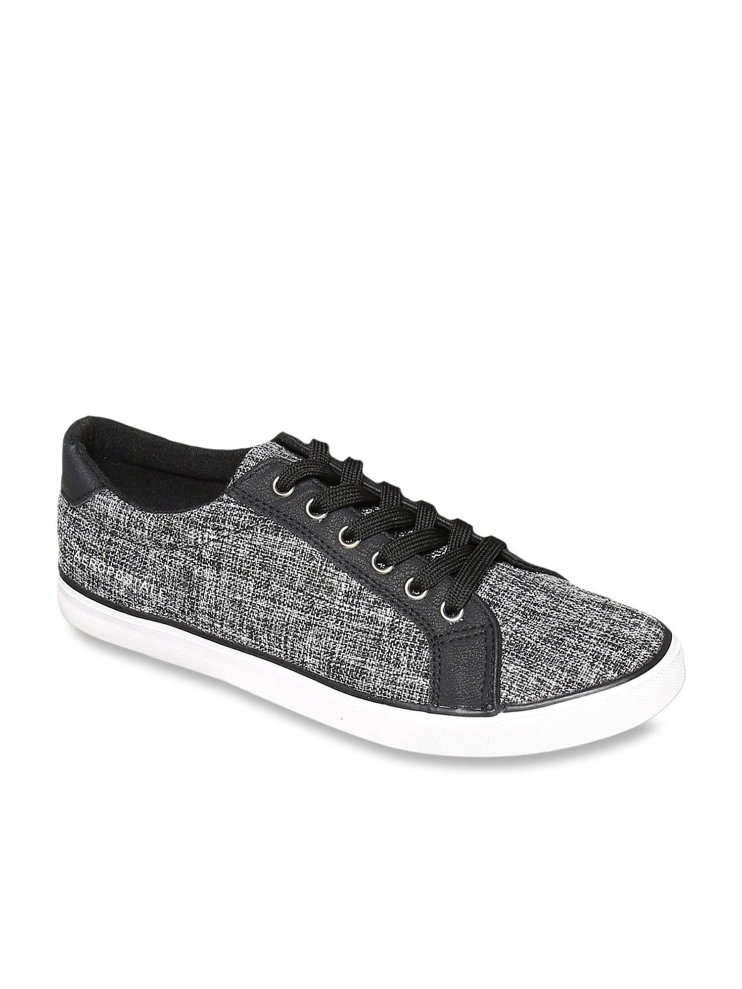 tata cliq sneakers