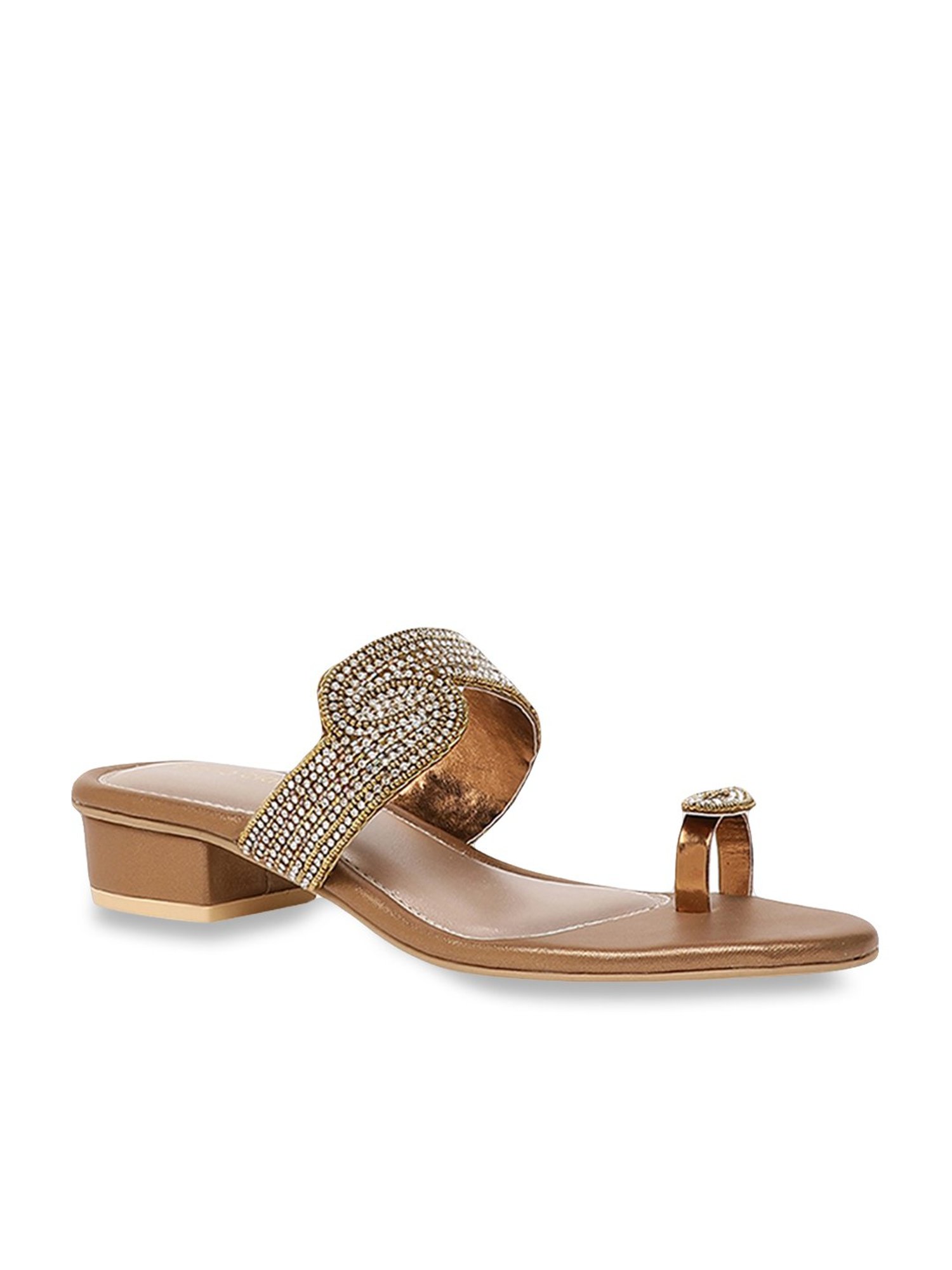 bata toe ring sandals