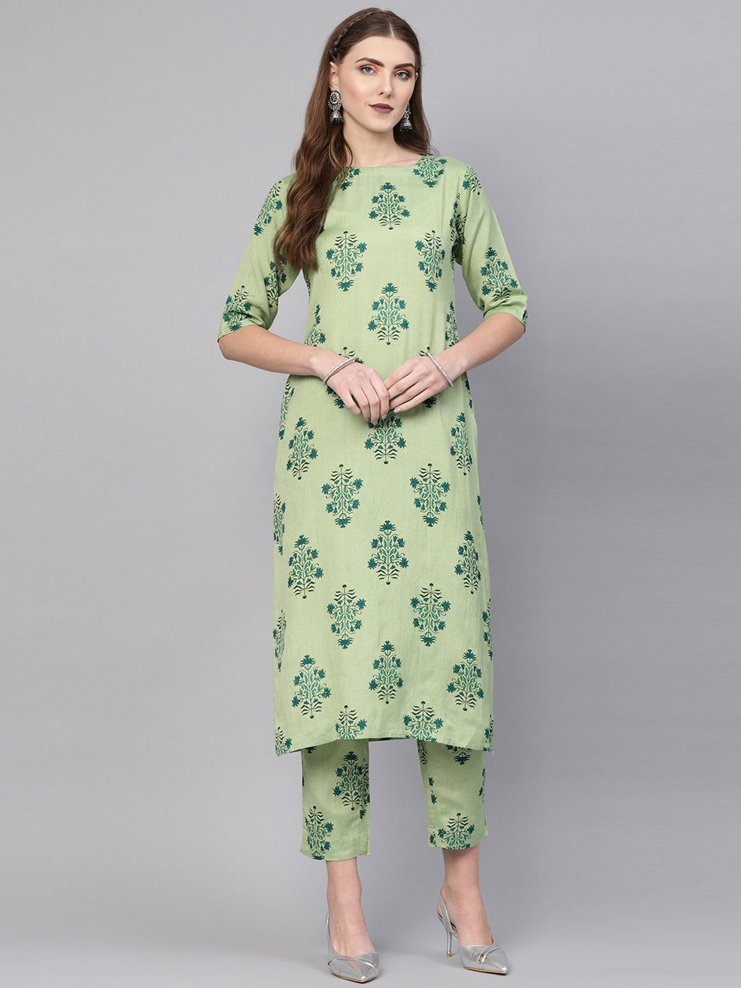 Ladies Floral Printed Kurti Pant Set Size  M38 L40 XL42 XXL44  Color  Sky Blue at Rs 475  Set in Jaipur