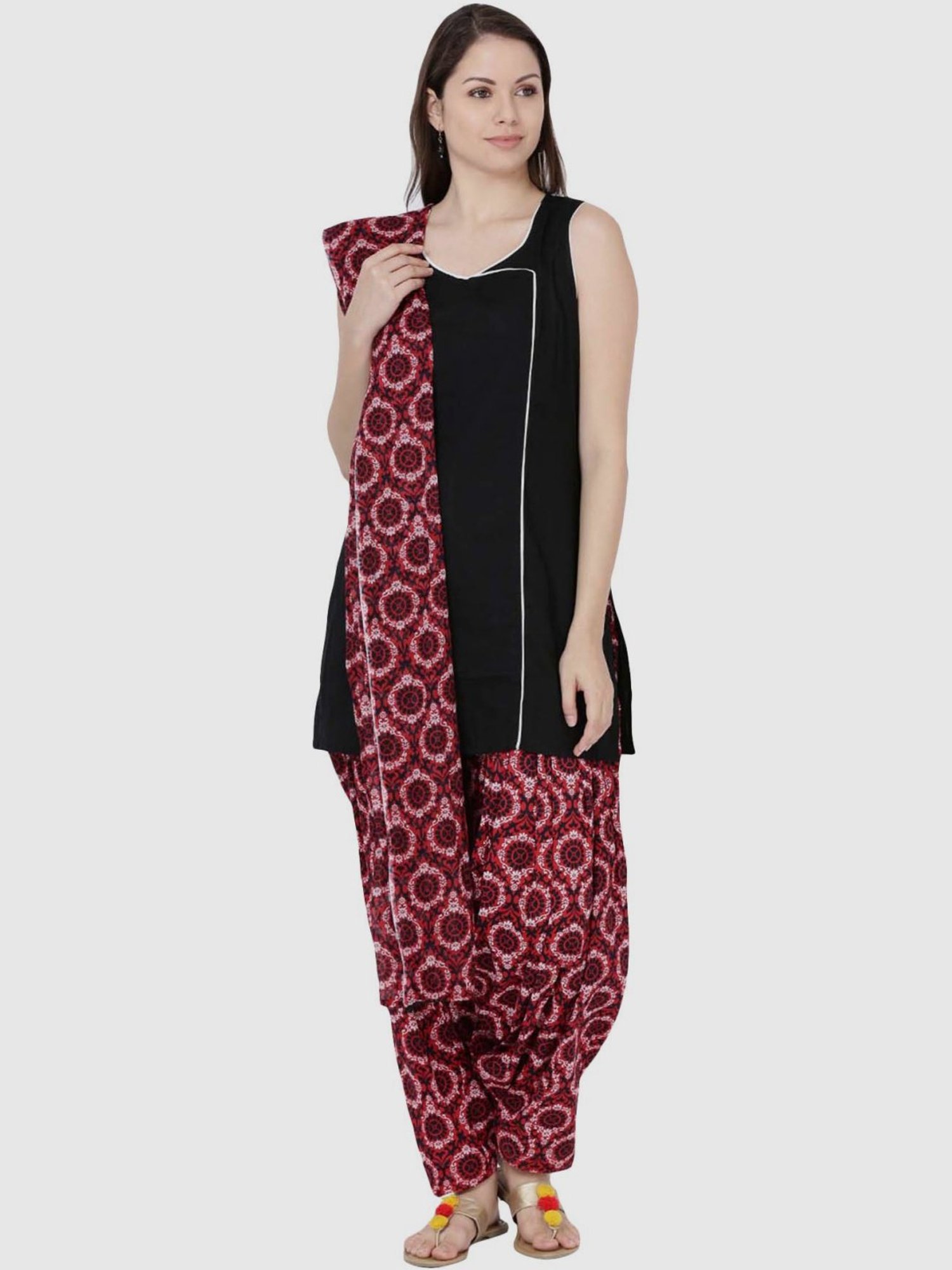 Designer black velvet patiyala suit- dress material, Buy dress material  Online, salwar suit, anarkali, Buy anarkali, online Sabse Sasta in India -  Salwar Suit for Women - 6115/20160128 - iStYle99.com