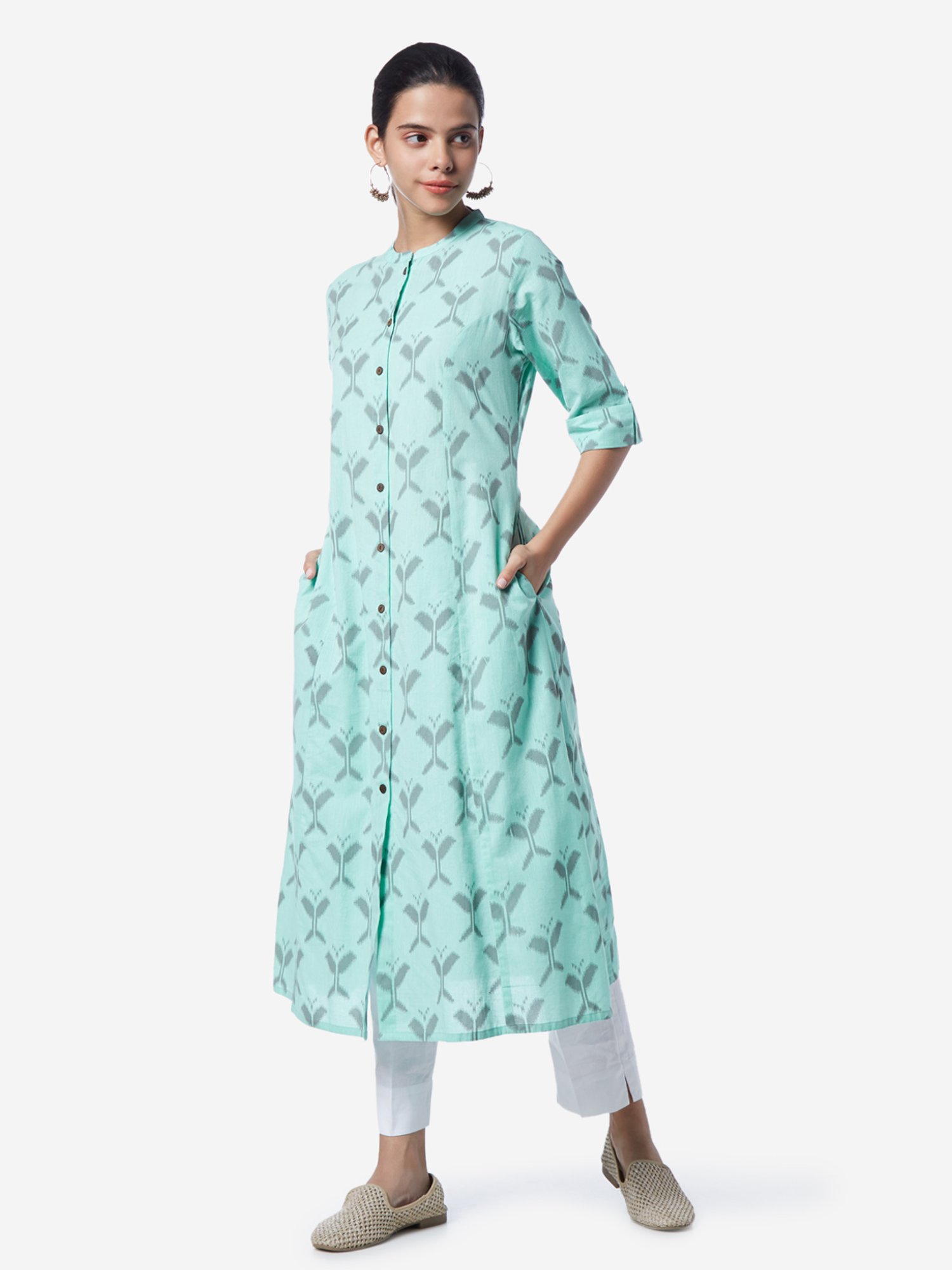 Latest kurtas by utsa Clearance