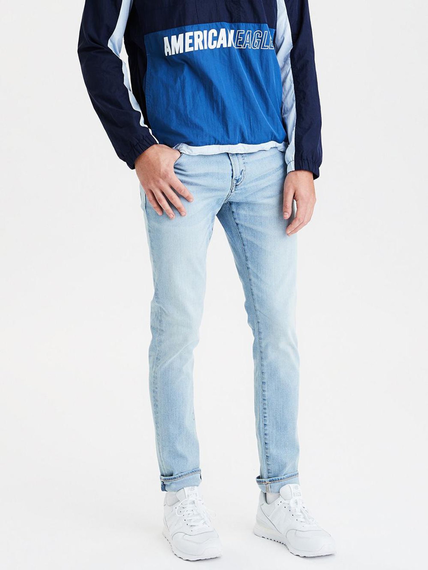 light blue american eagle jeans