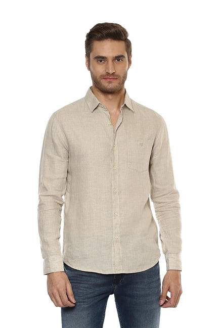 beige shirt outfit mens