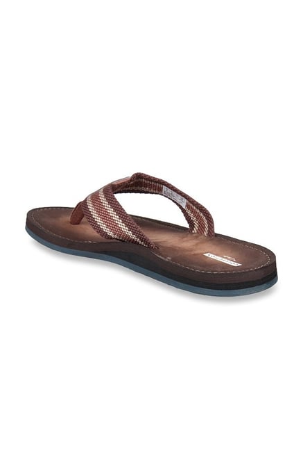 clarks brown flip flops