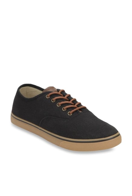ucb black casual shoes