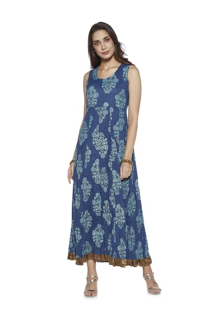 Buy Vark by Westside Indigo Chanderi Kurta With Maxi Dress Set Online ...