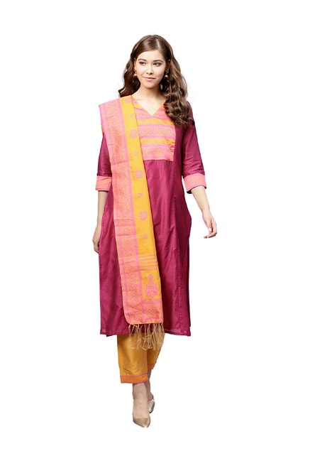 Jaipur Kurti Pink & Yellow Printed Suit Set Price in India