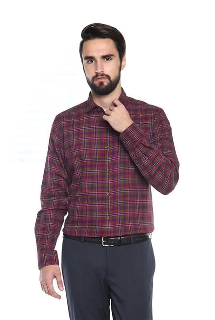 red check shirt with black jeans