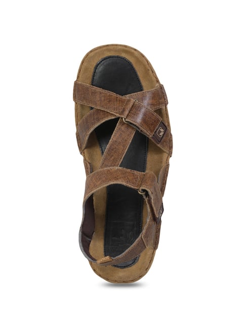 tata cliq woodland sandals