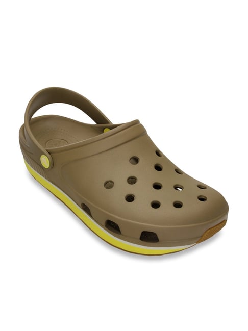 crocs retro clog price