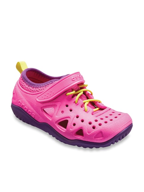 neon magenta crocs