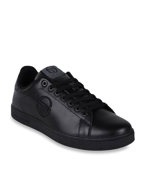 black casual sneakers for men