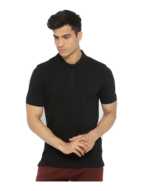 black t shirt with collar