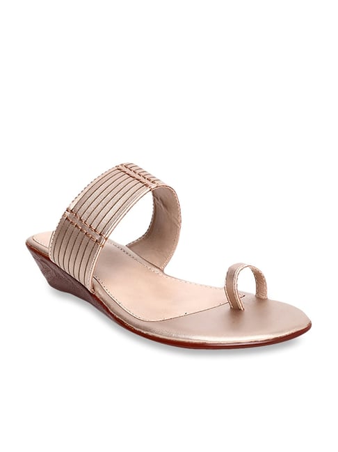 Bata toe best sale ring sandals