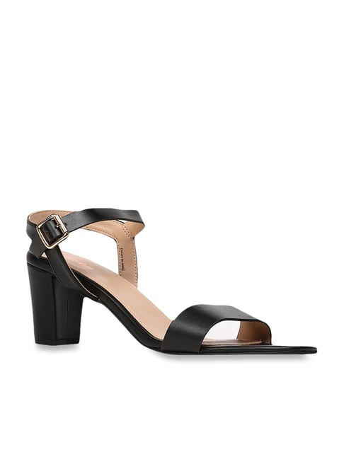 Buy Bata Women Black Sandals - Flats for Women 367705 | Myntra