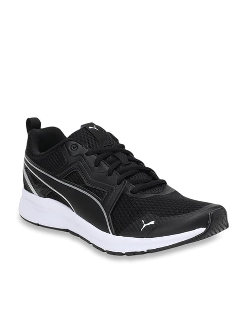 pure black sports shoes