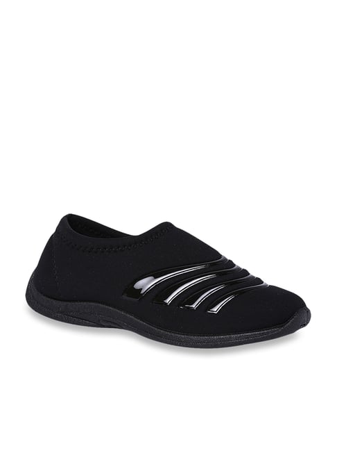 bata black casual shoes