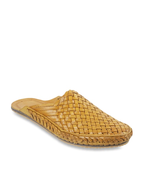 Ethnic Footwear | Buy Kolhapuri Chappal 