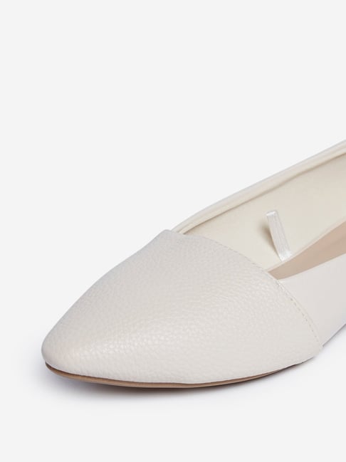 Buy LUNA BLU by Westside Off White Pointed-Toe Flats For Women Online ...