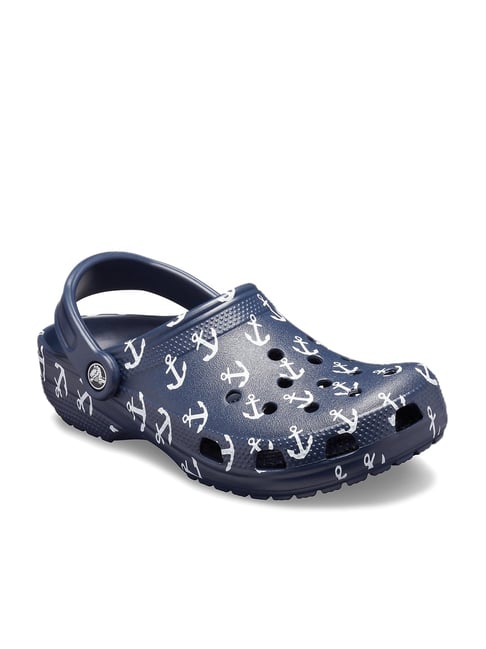 crocs tatacliq