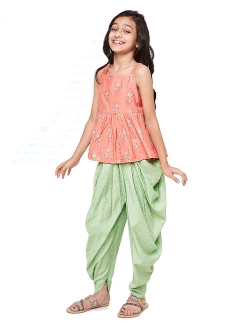 global desi dhoti saree green