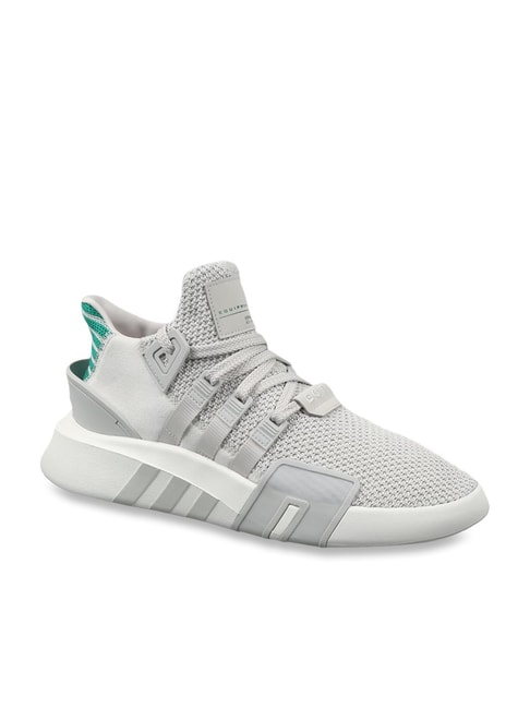 People can't decide if this shoe is grey and teal or white and pink :  r/ObjectsBeingAssholes