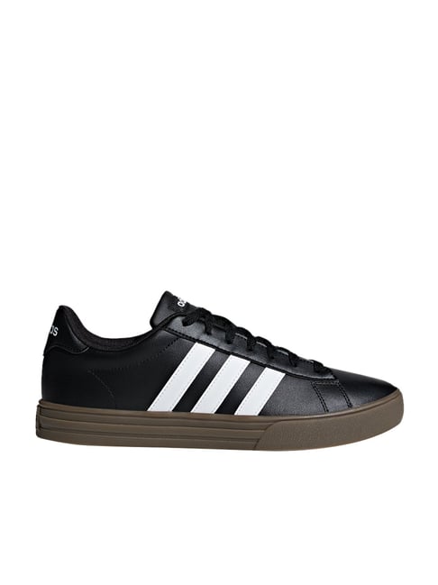 Adidas men's daily outlet 2.0 sneaker