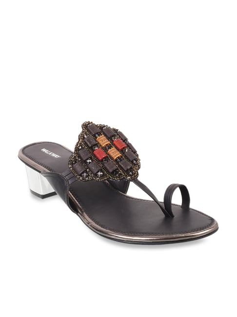 Walkway Black Toe Ring Sandals