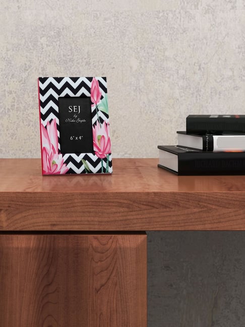 SEJ by Nisha Gupta White & Black Wooden Photo Frame