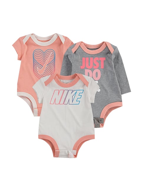 Infant girl nike on sale clothing