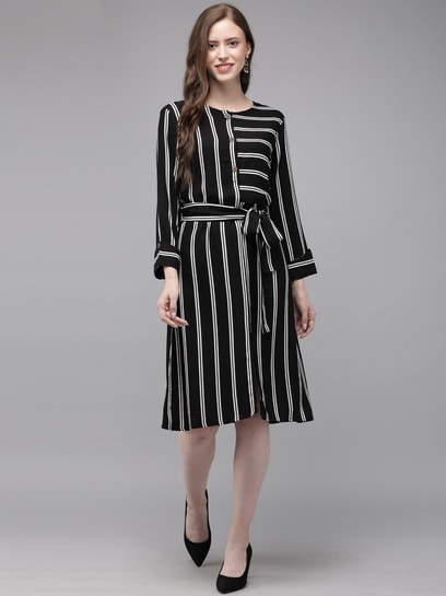 Miss Lola | Susana Black Long Sleeve Striped Mini Dress – MISS LOLA