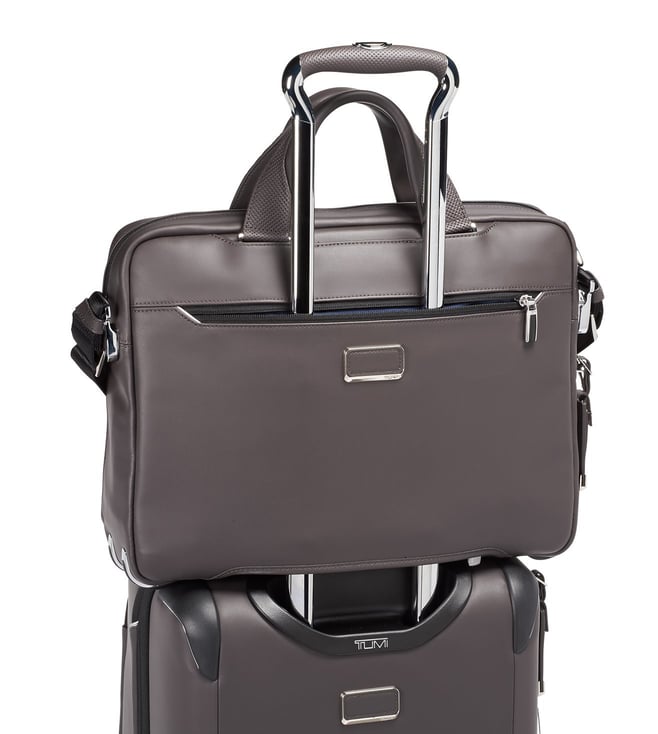 tumi sawyer brief