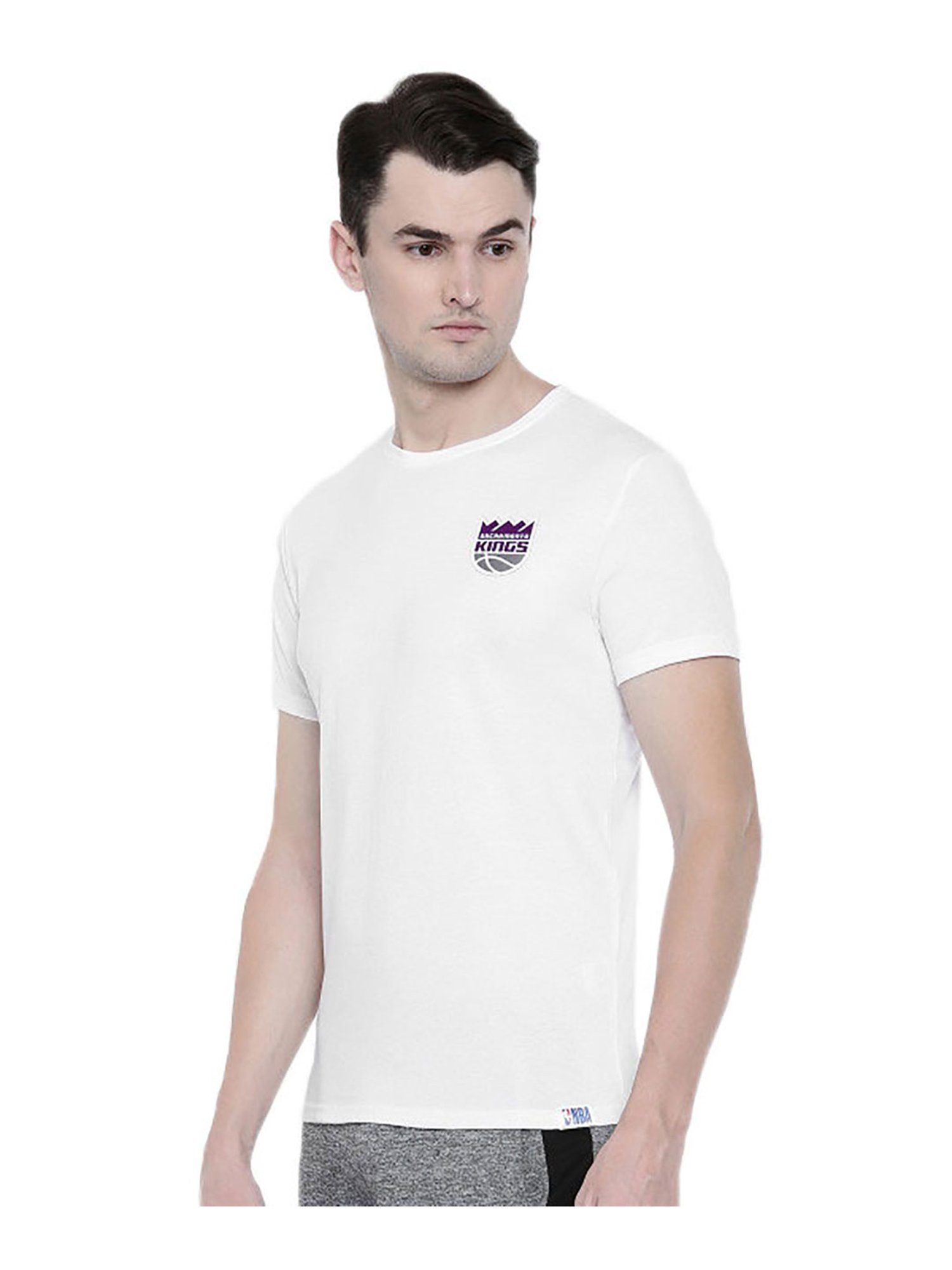 Buy NBA White Regular Fit T-Shirt for Men Online @ Tata CLiQ