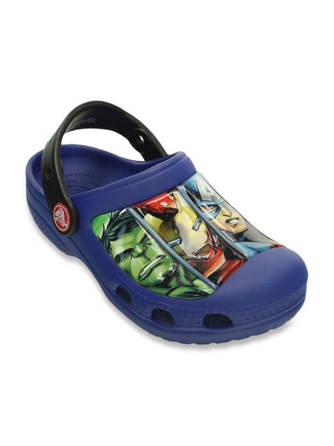 avengers crocs