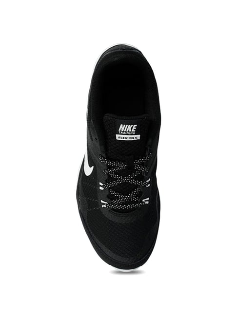 nike black training shoes