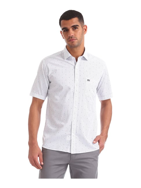 Buy Arrow Sport White Slim Fit Check Cotton Shirt from top Brands
