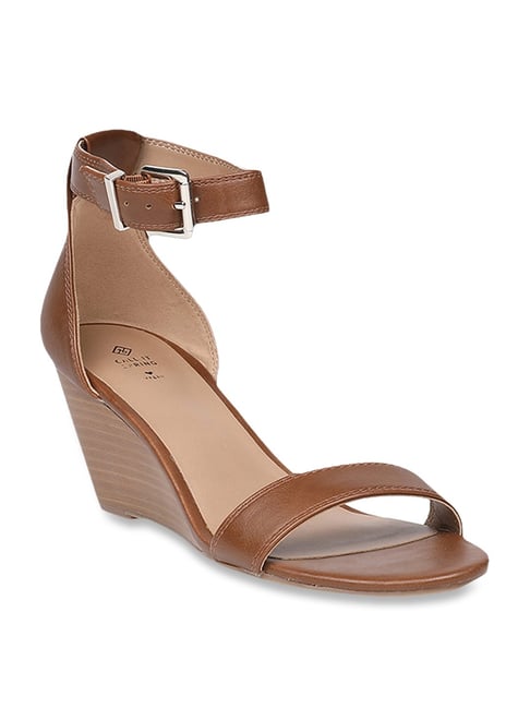 Call It Spring Women's Abaussa Brown Ankle Strap Wedges